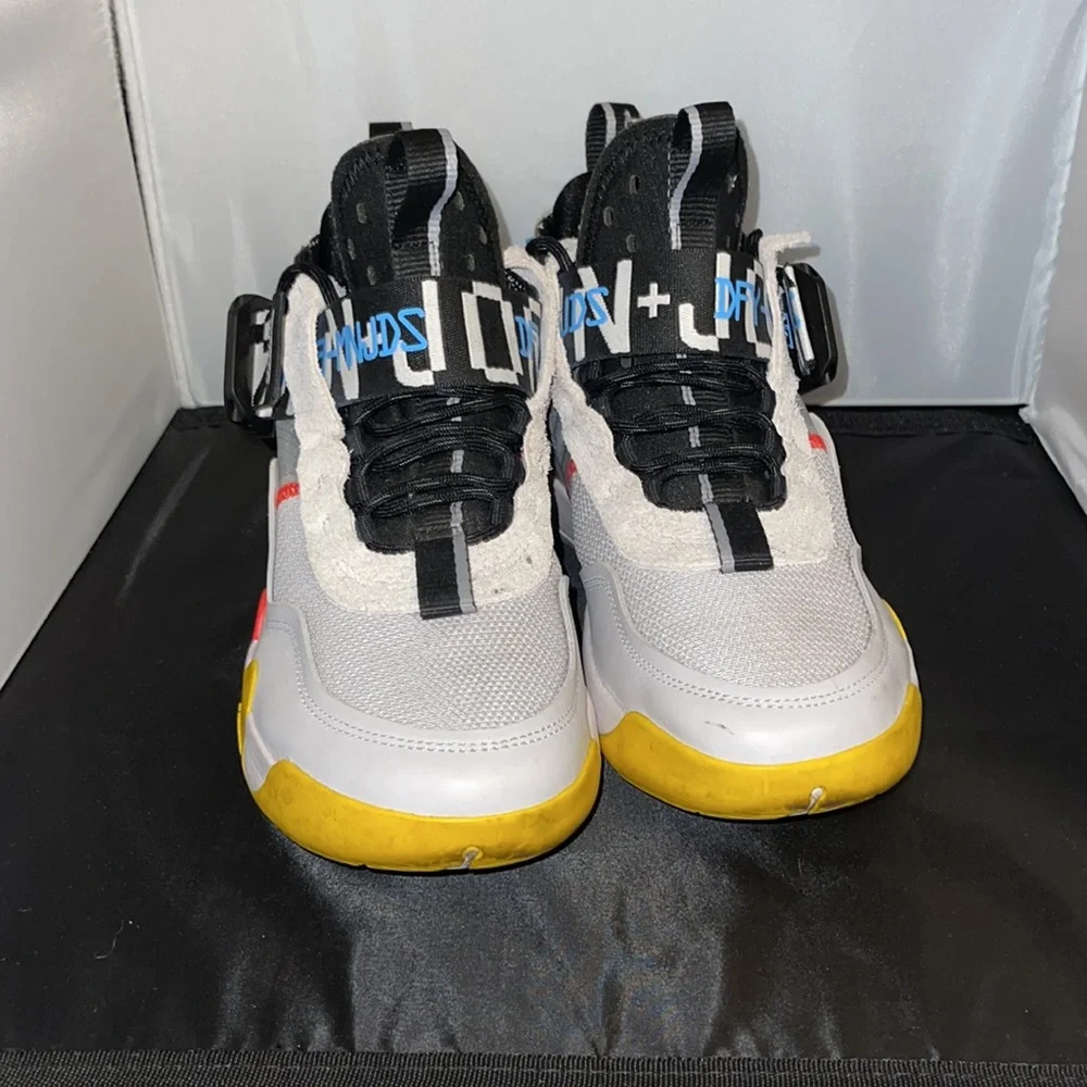 Nike | Air Jordan Defy SP Vast Grey